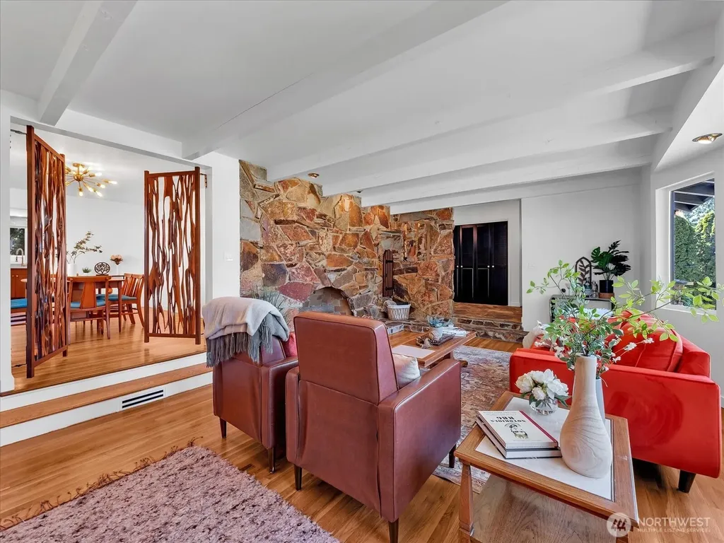 9616 242nd Place SW Edmonds WA 98020