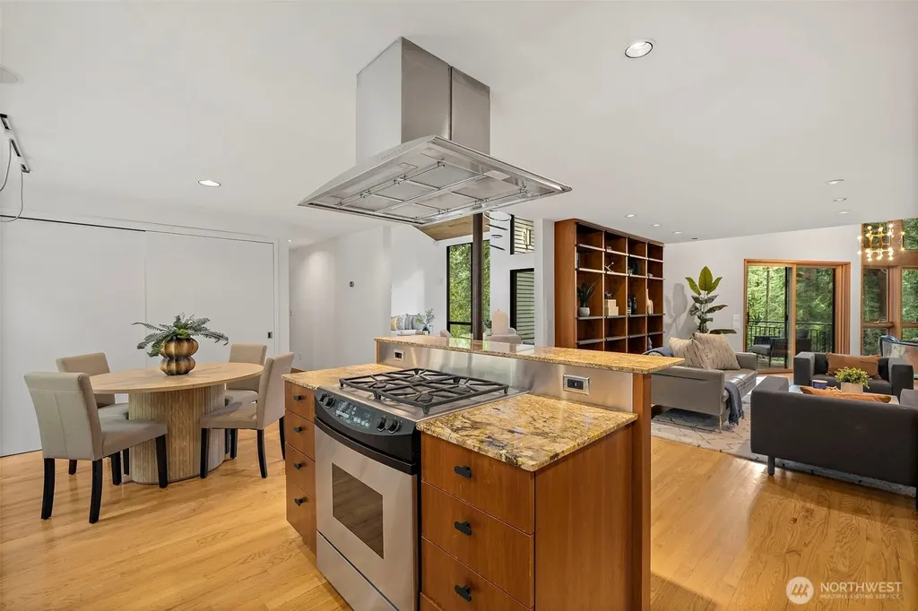 3518 129th Avenue NE Bellevue WA 98005