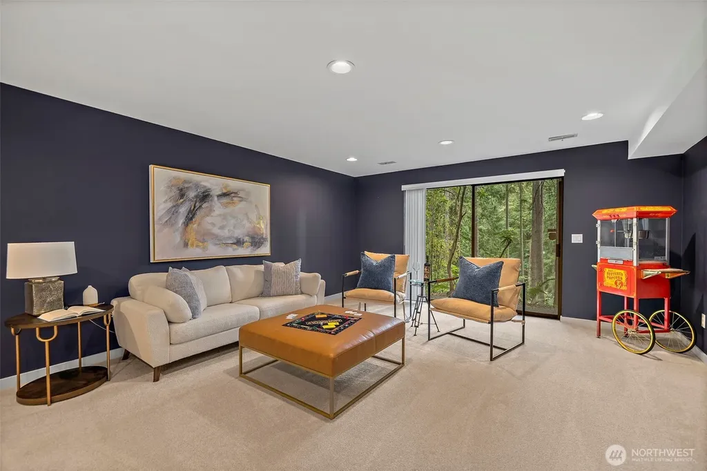 3518 129th Avenue NE Bellevue WA 98005