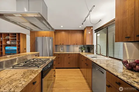 3518 129th Avenue NE Bellevue WA 98005