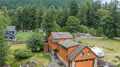 10708 428th Avenue SE North Bend WA 98045