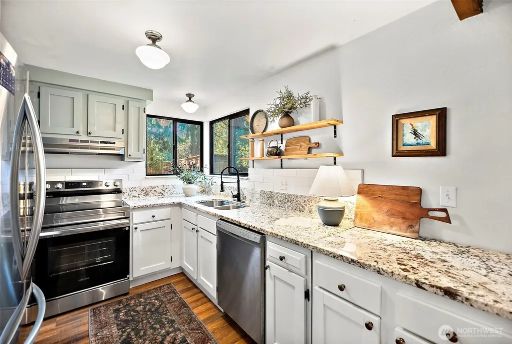 651 Malibu Drive SE Lacey WA 98503