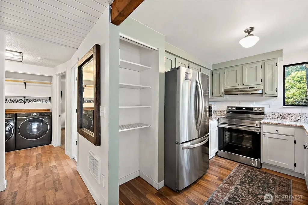 651 Malibu Drive SE Lacey WA 98503