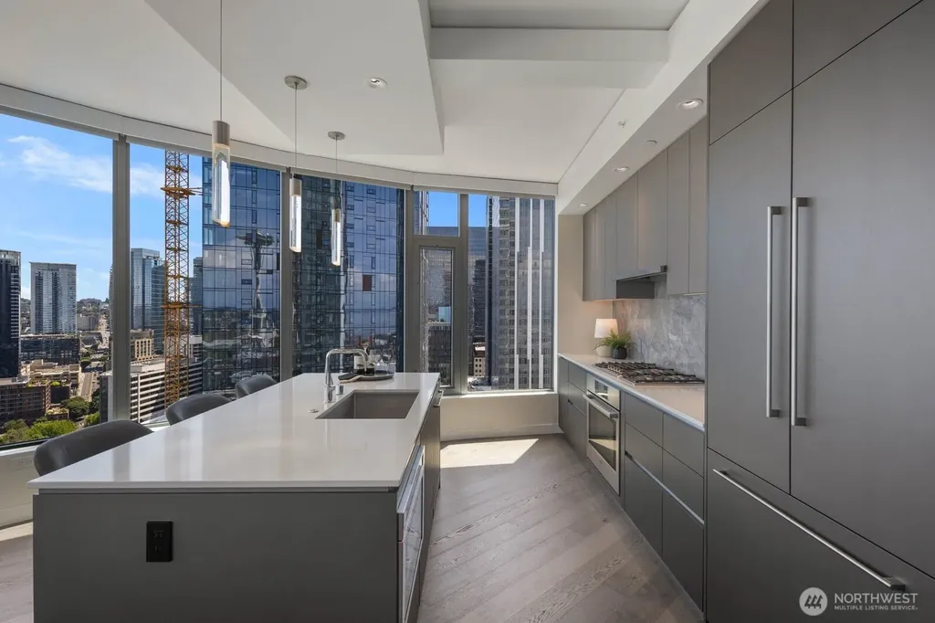 2510 6th Avenue Seattle WA 98121