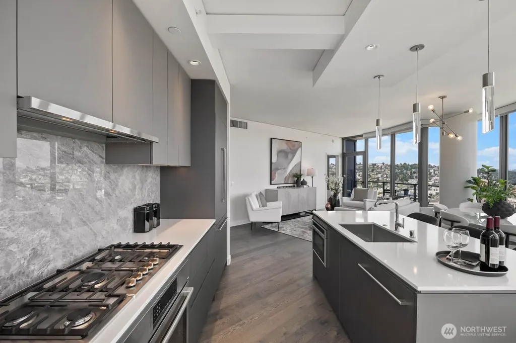 2510 6th Avenue Seattle WA 98121