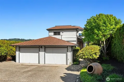 8503 NE Juanita Drive Kirkland WA 98034