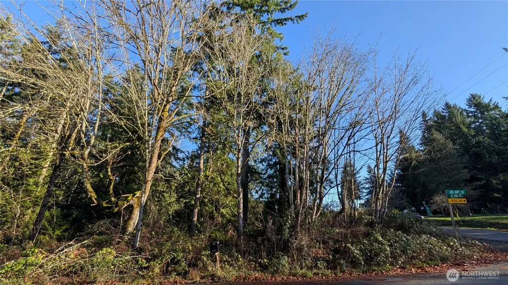 145 201st Avenue SE Renton WA 98058