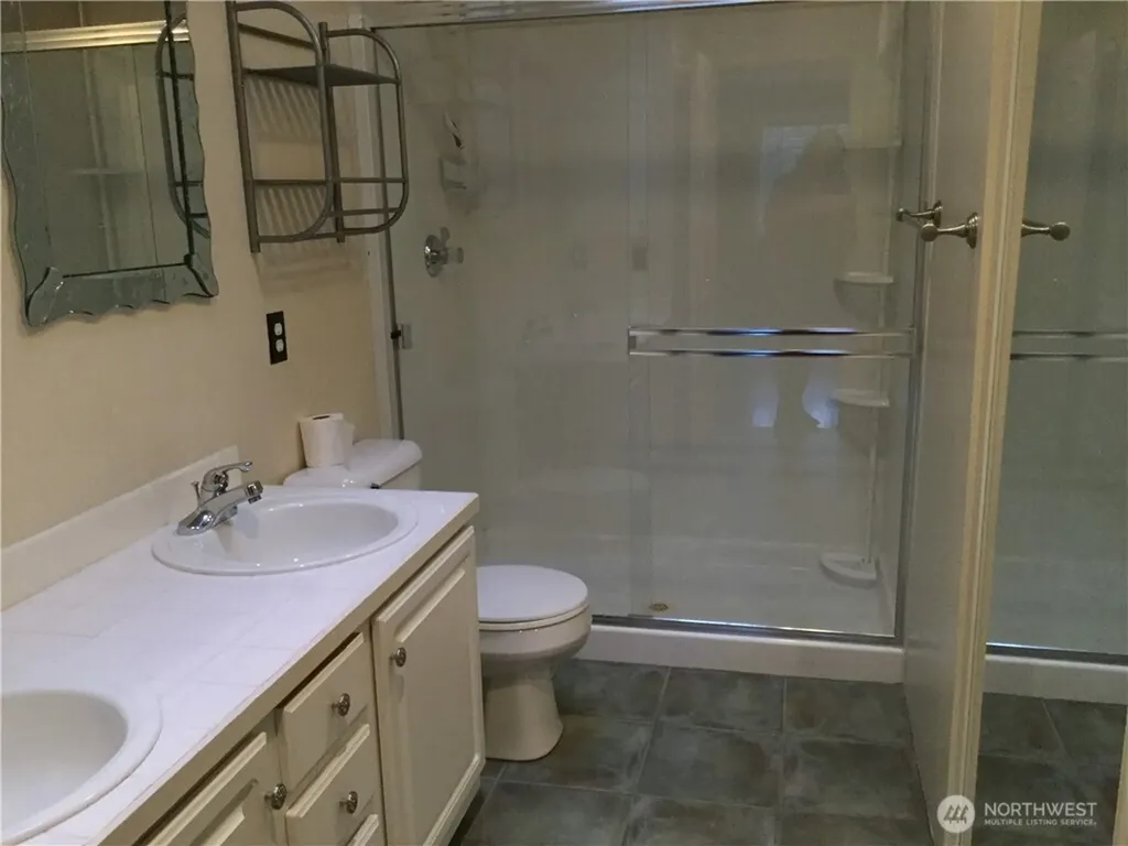 10030 Holly Drive Everett WA 98204