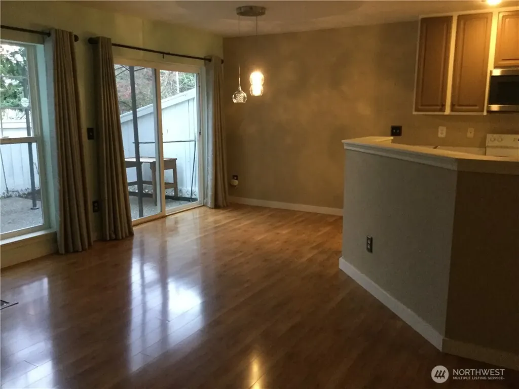 10030 Holly Drive Everett WA 98204
