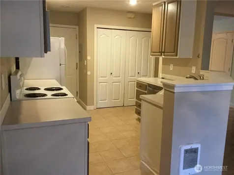 10030 Holly Drive Everett WA 98204