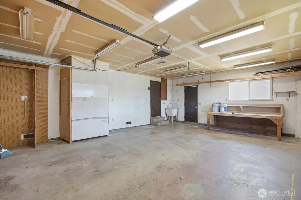155 NE D Street Ephrata WA 98823