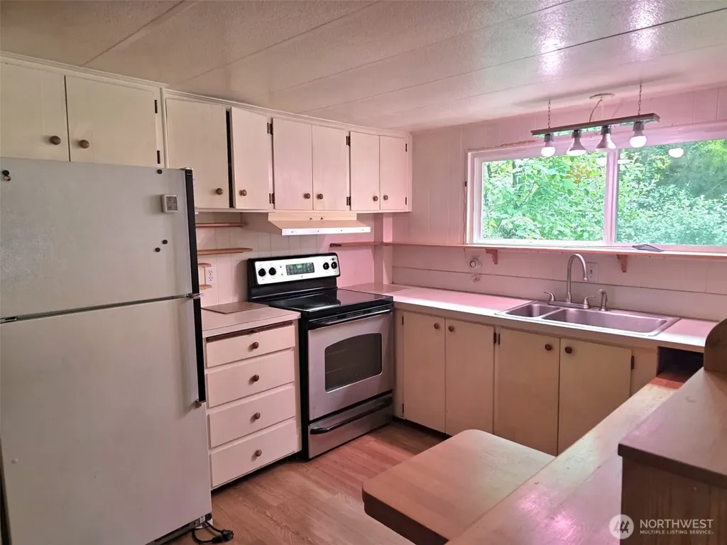 32906 54th Avenue S Roy WA 98580