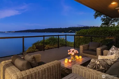 10929 SE Lake Road Bellevue WA 98004