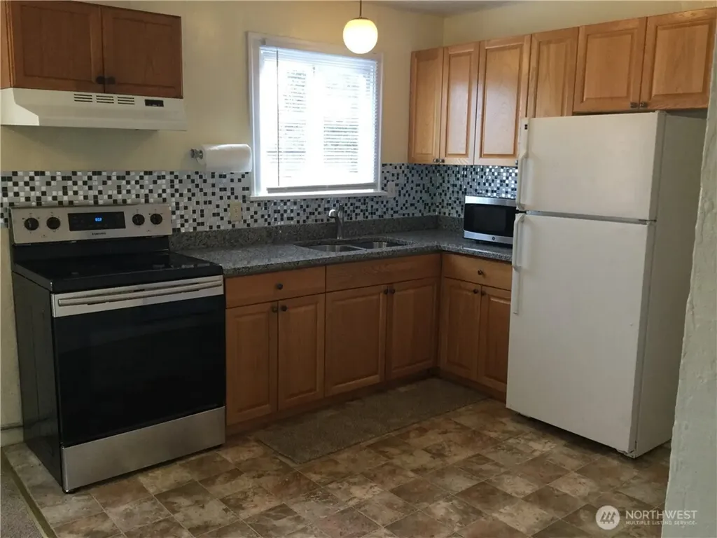 801 Pecks Drive Everett WA 98203