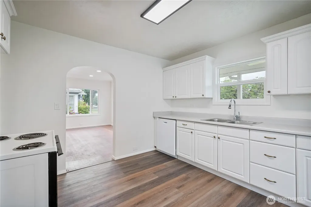 527 24th Avenue Longview WA 98632
