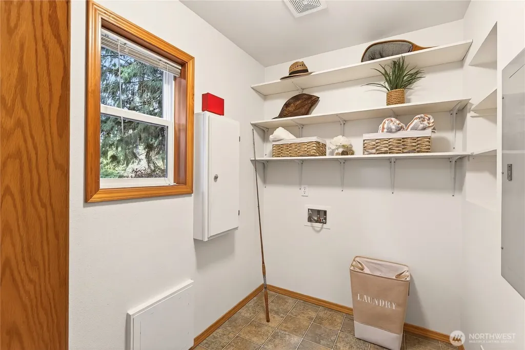 23933 SE 238th Street Maple Valley WA 98038
