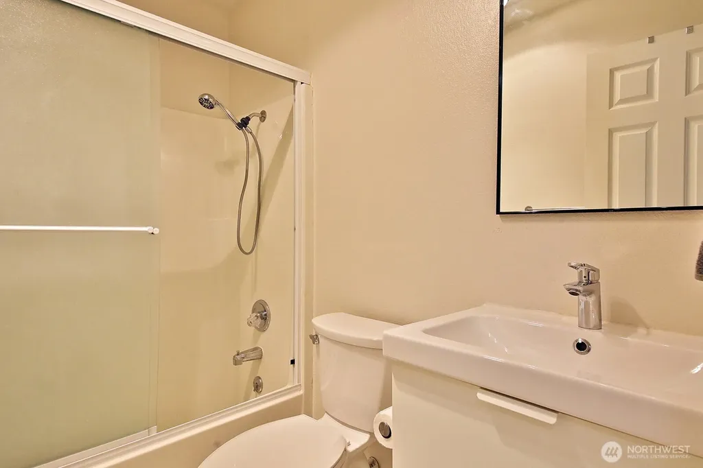 137 4th Street Langley WA 98260