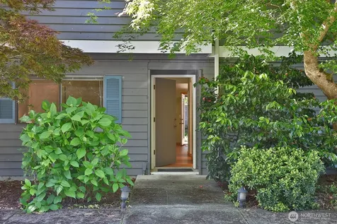 137 4th Street Langley WA 98260