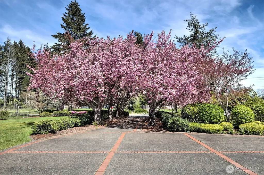 1860 E Island Lake Drive Shelton WA 98584