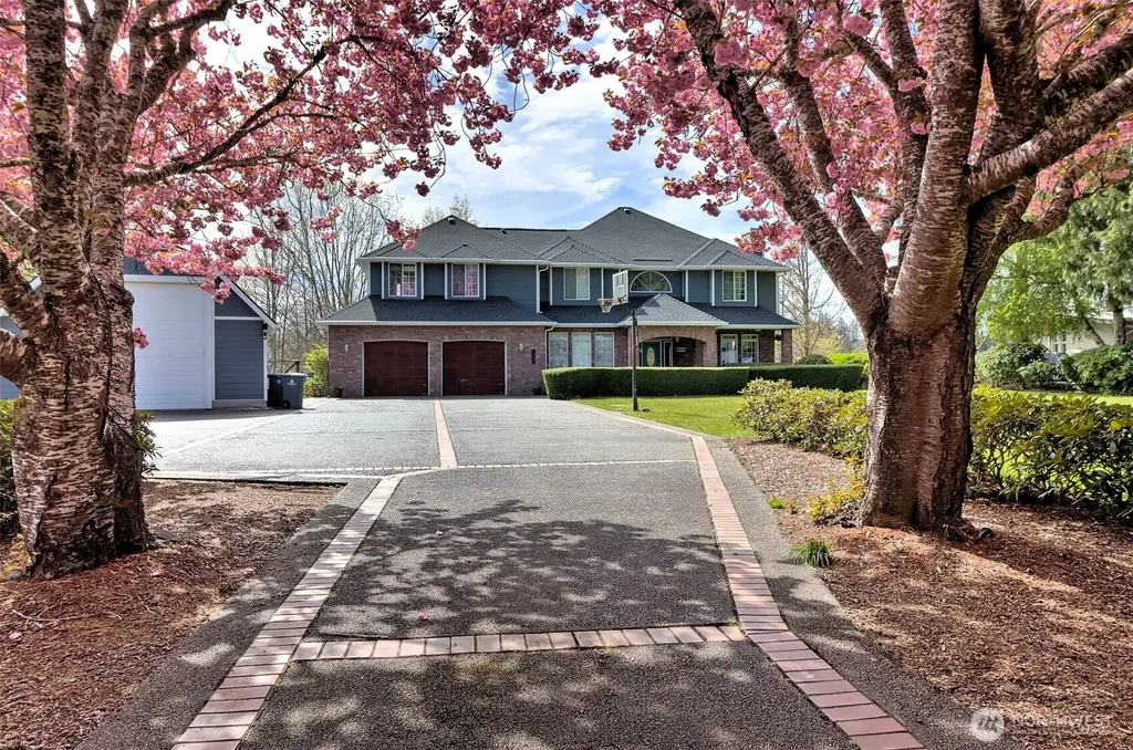1860 E Island Lake Drive Shelton WA 98584