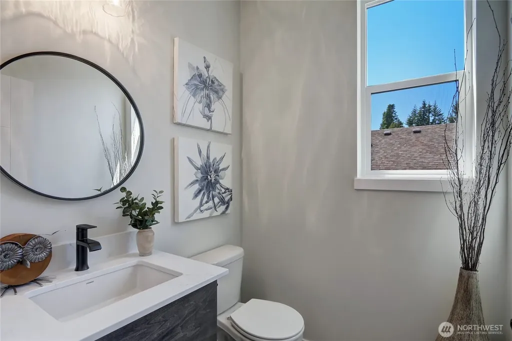 222 124th Street SW Everett WA 98204
