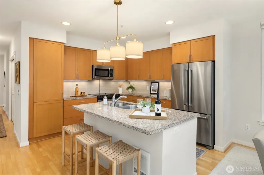 190 Harbor Square Loop NE Bainbridge Island WA 98110