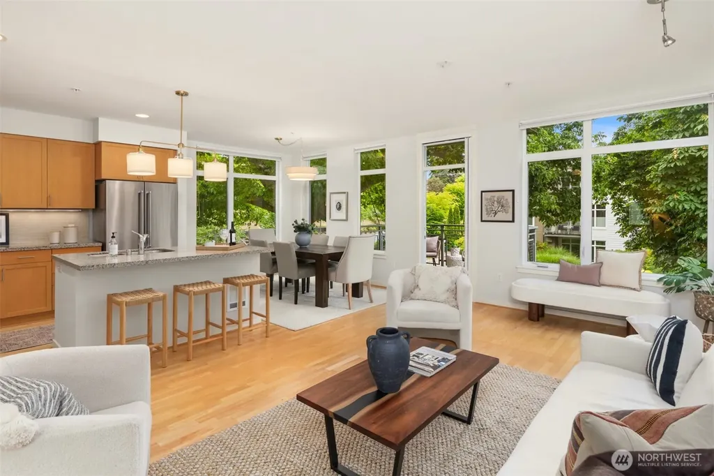 190 Harbor Square Loop NE Bainbridge Island WA 98110