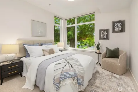 190 Harbor Square Loop NE Bainbridge Island WA 98110
