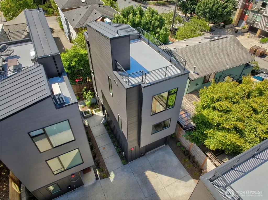 4107 25th Avenue SW Seattle WA 98106
