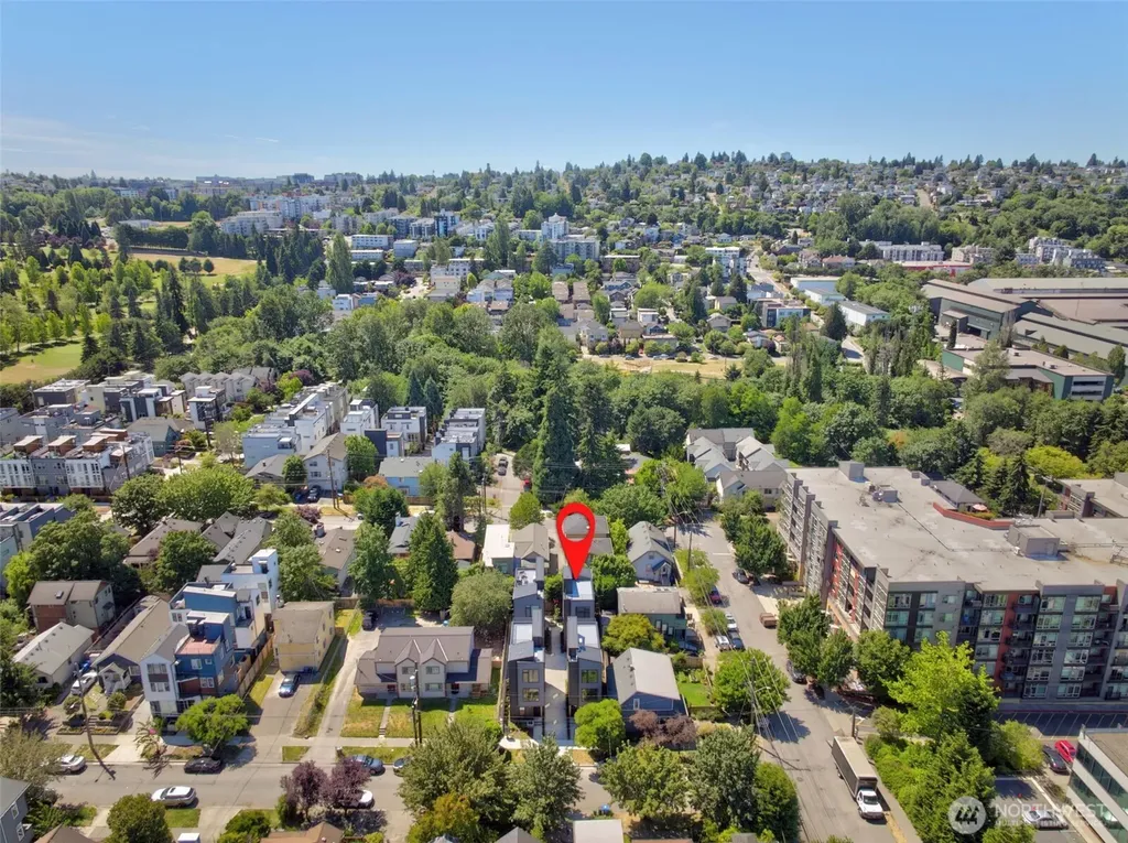 4107 25th Avenue SW Seattle WA 98106