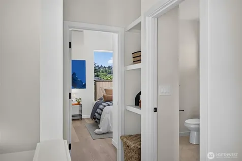 4107 25th Avenue SW Seattle WA 98106