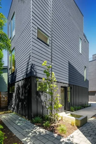 4107 25th Avenue SW Seattle WA 98106