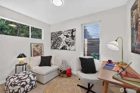 4107 25th Avenue SW Seattle WA 98106