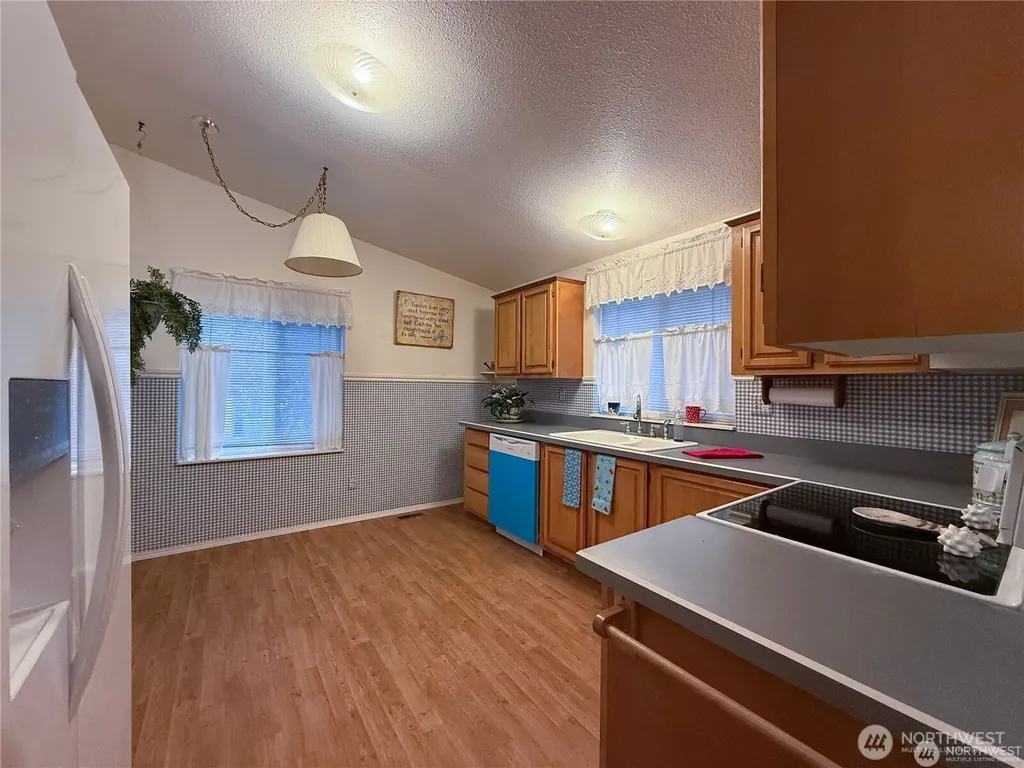 2610 E Section Street Mount Vernon WA 98274