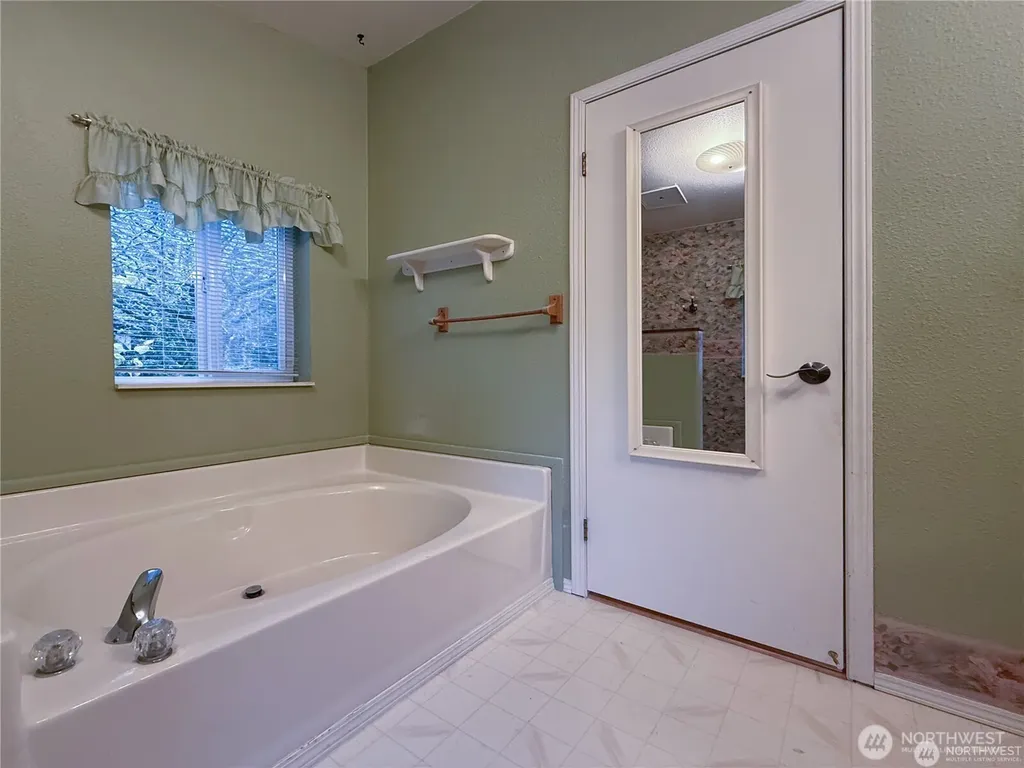 2610 E Section Street Mount Vernon WA 98274
