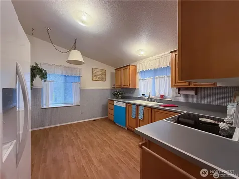 2610 E Section Street Mount Vernon WA 98274