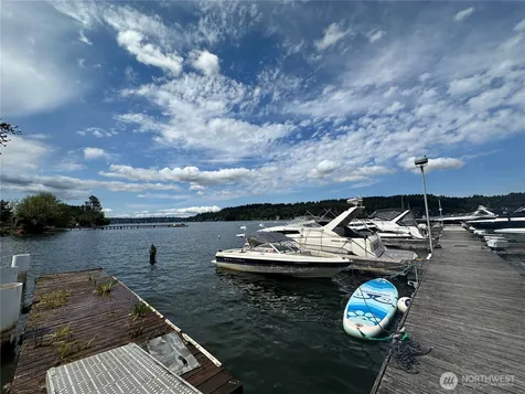 5021 Ripley Lane N Renton WA 98056
