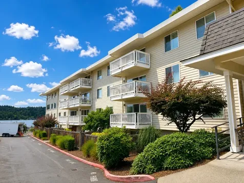 5021 Ripley Lane N Renton WA 98056