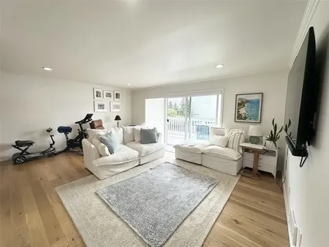 5021 Ripley Lane N Renton WA 98056