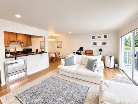 5021 Ripley Lane N Renton WA 98056