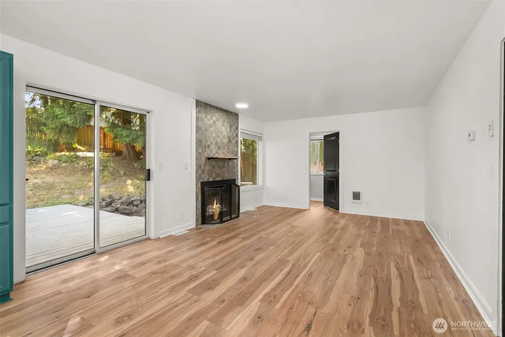 4840 N Island Drive E Bonney Lake WA 98391