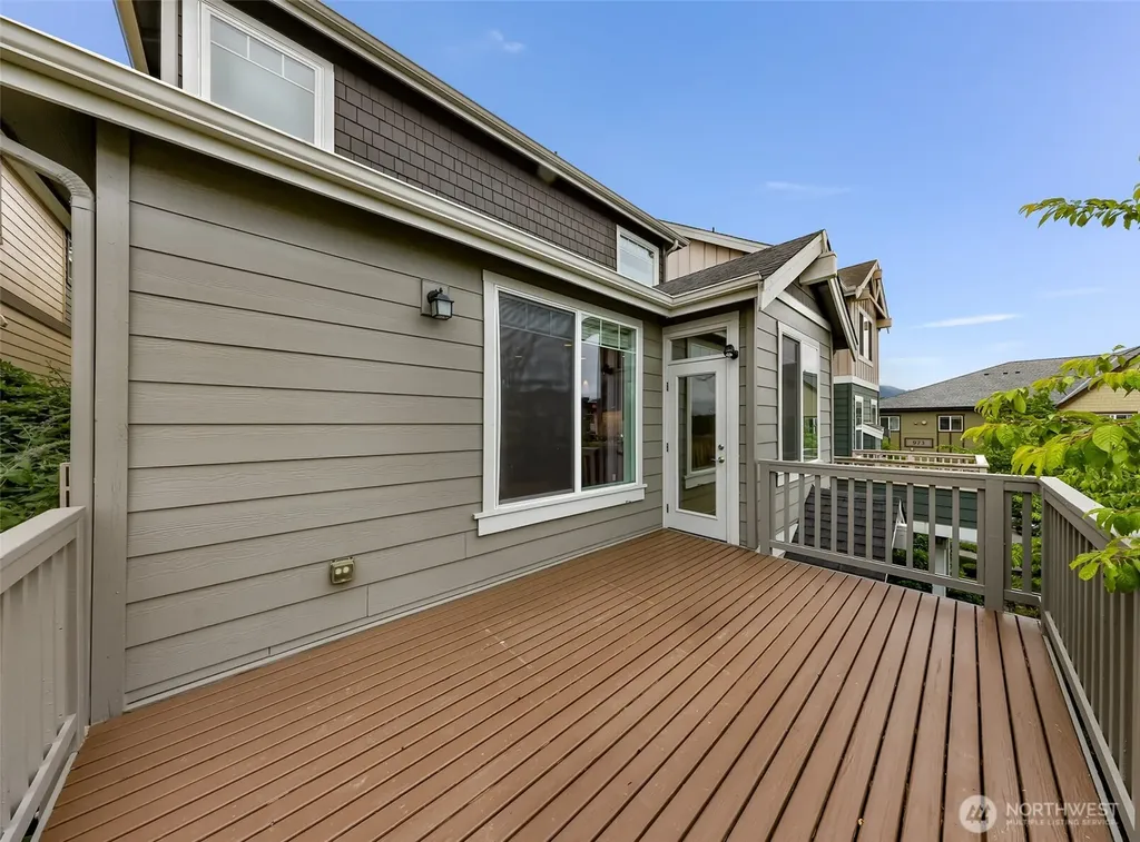 1757 9th Court NE Issaquah WA 98029