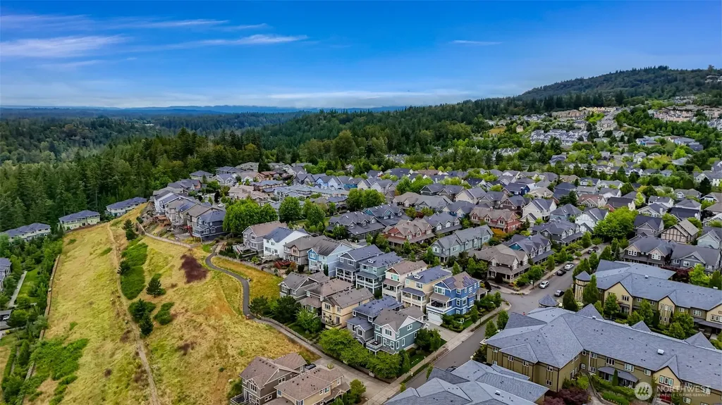 1757 9th Court NE Issaquah WA 98029
