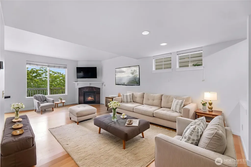 1757 9th Court NE Issaquah WA 98029