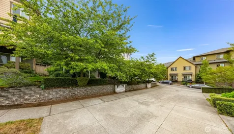 1757 9th Court NE Issaquah WA 98029