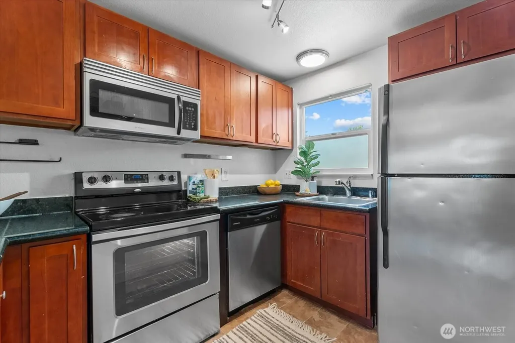 10925 SE 208th Street Kent WA 98031