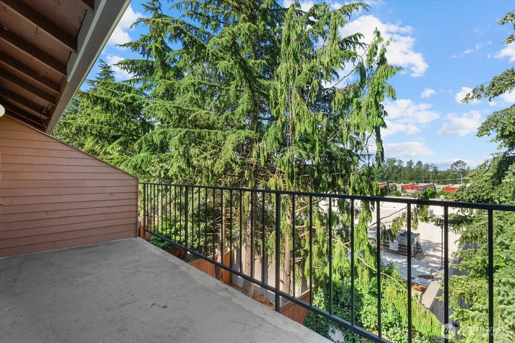 10925 SE 208th Street Kent WA 98031