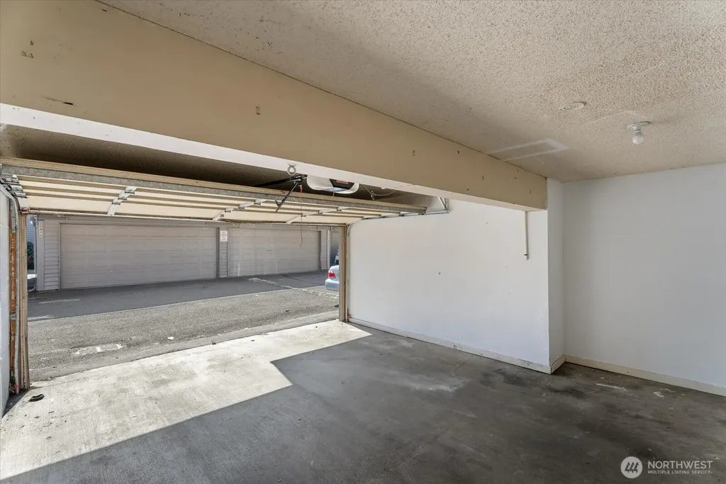 10925 SE 208th Street Kent WA 98031
