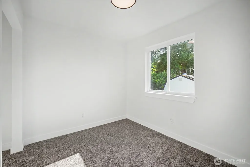 5610 Rockefeller Avenue Everett WA 98203