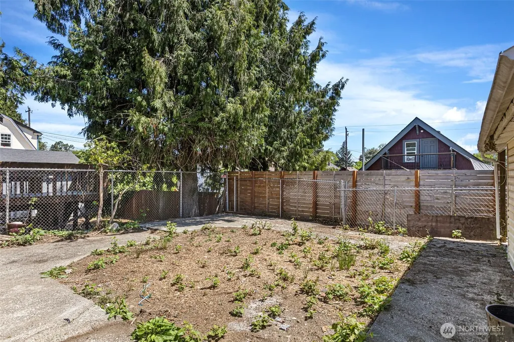 8614 Renton Avenue S Seattle WA 98118